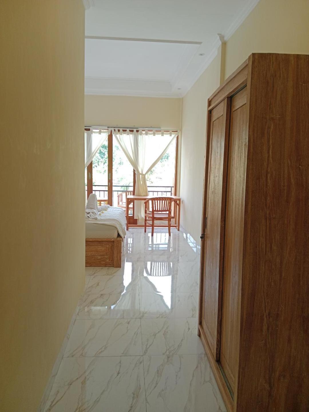 Injihar House Apartment Ubud (Bali)